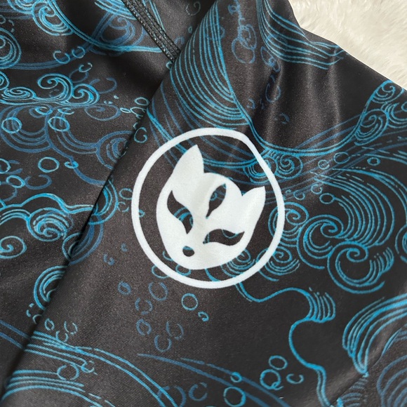 Gaidama Dragon Long Sleeve Rash Guard, youth size L - Picture 6 of 7